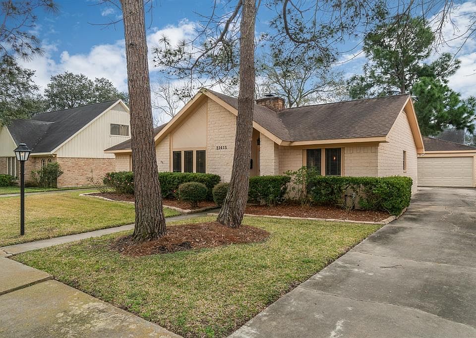 1st image of 21415 Park Villa Dr