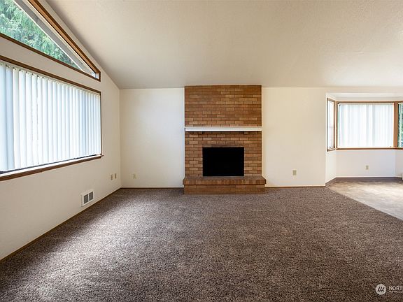 2nd image of 9005 159th Street E