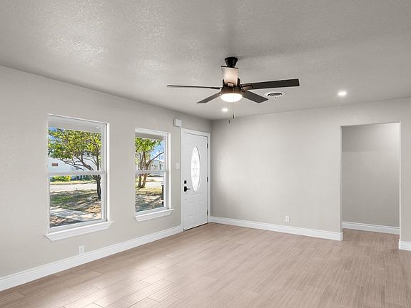 5th image of 1908 Avenue E