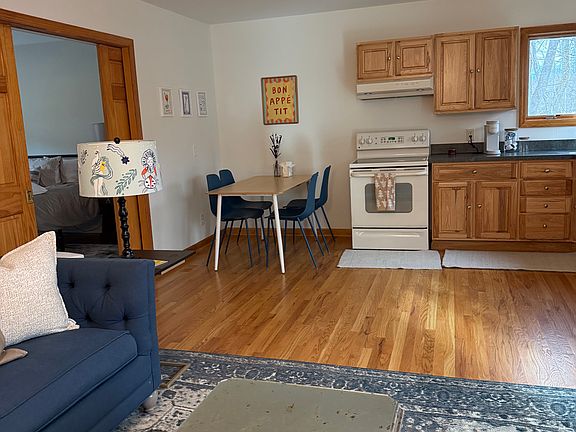 3rd image of 5 Laurel Dr #B