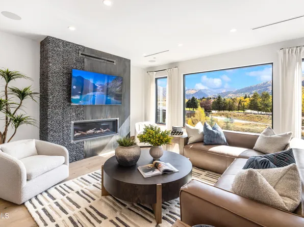 205 Kestrel Dr #6A, Avon, CO 81620