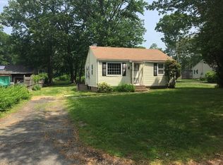 12 Colonial Rd, Bolton, CT 06043