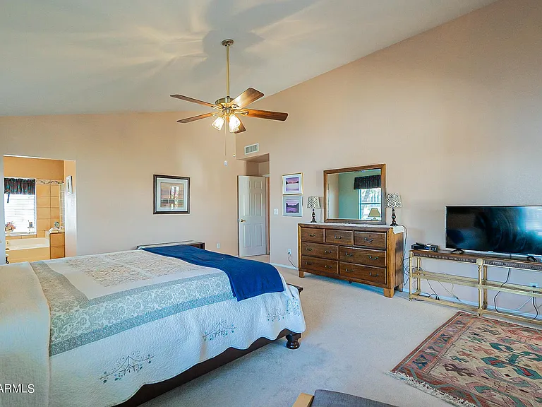 9023 W Lisbon Ln — Photo 32