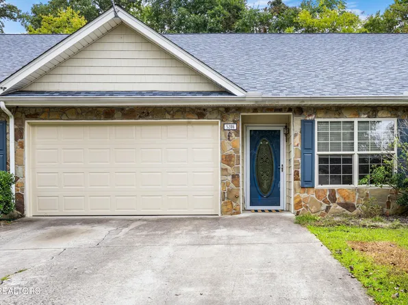 5286 Avery Woods Ln, Knoxville, TN 37921