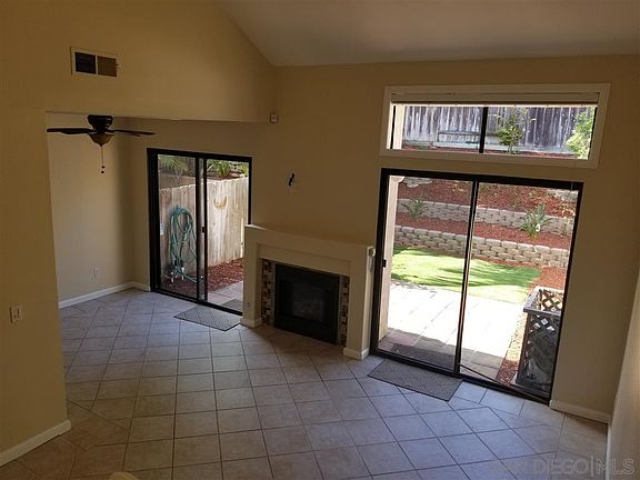 Living Room / Dining Room