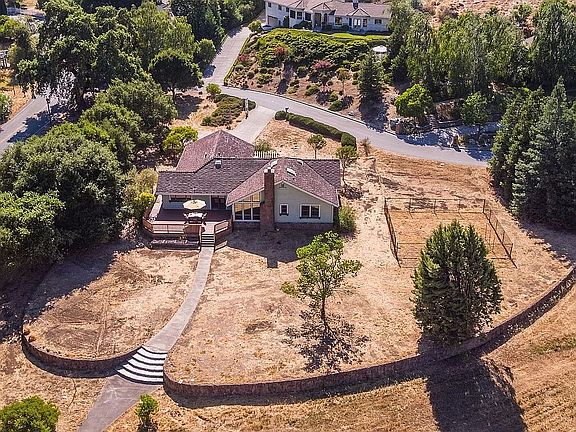 2nd image of 18600 Castle Lake Dr