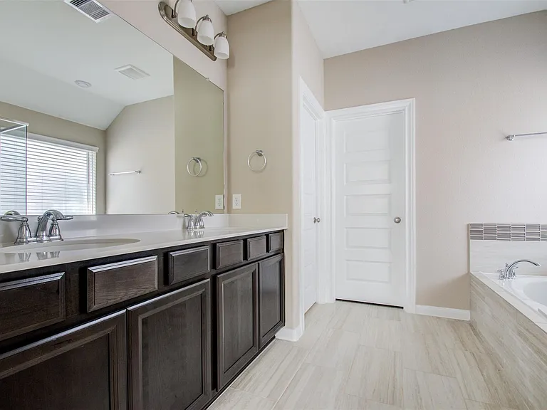 2212 Gadwall Ct — Photo 17