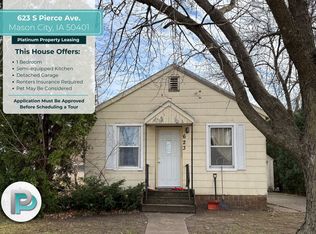 623 S Pierce Ave, Mason City, IA 50401