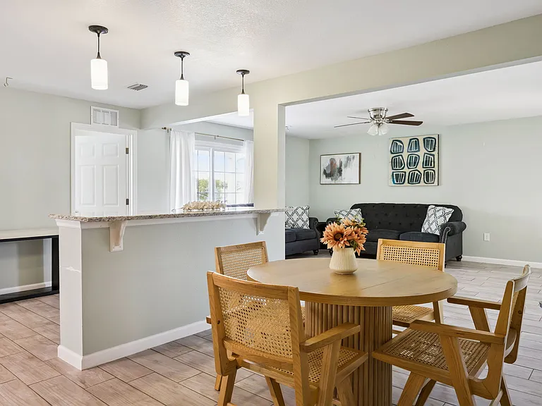 1709 Lee Jackson Hwy N — Photo 7