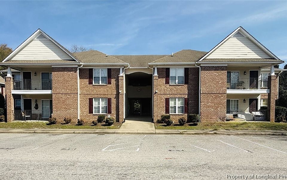 1st image of 1750 Renwick Dr APT 203