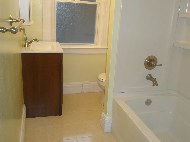 190 Culver Rd #2 — Photo 4