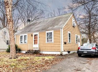 62 Pell Ave, Warwick, RI 02888