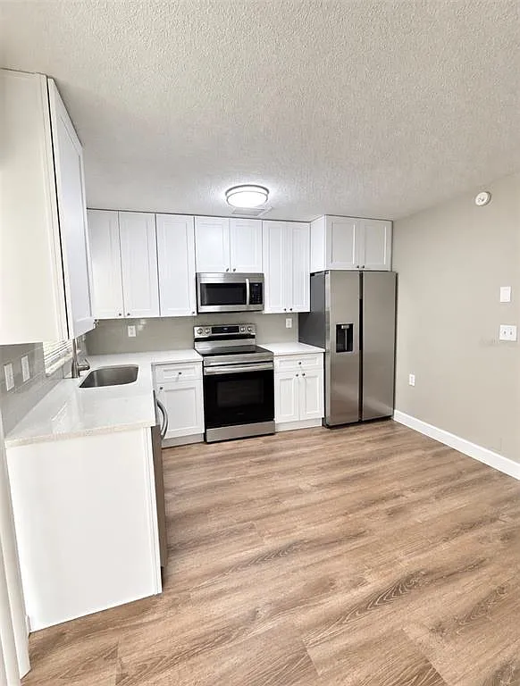 2 bed, 2.0 bath, 969 sqft, $1,865 — Photo 3