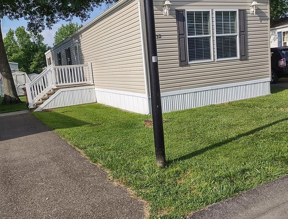 Exterior Image-4-MANSION 132 Spreading Oaks Village