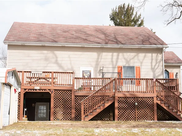 2271 Garards Fort Rd, Waynesburg, PA 15370