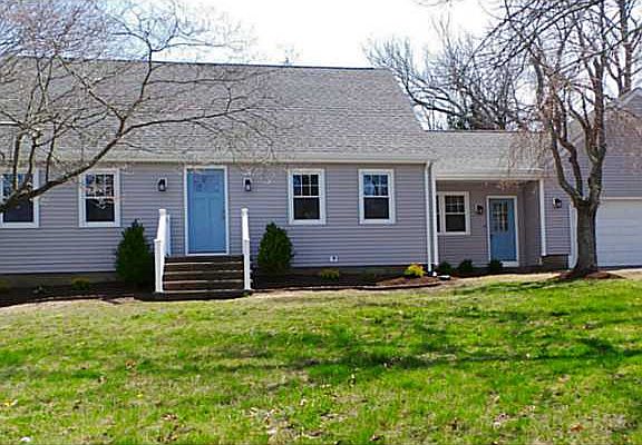 2nd image of 160 Hopeworth Ave