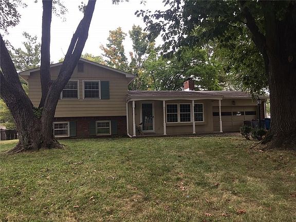 2nd image of 7140 Queensbury Ct