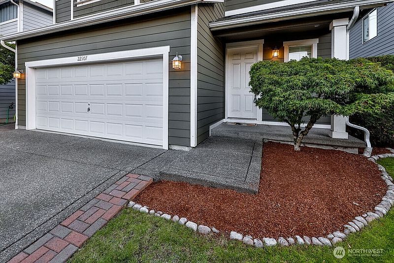 2nd image of 22907 SE 271st Place