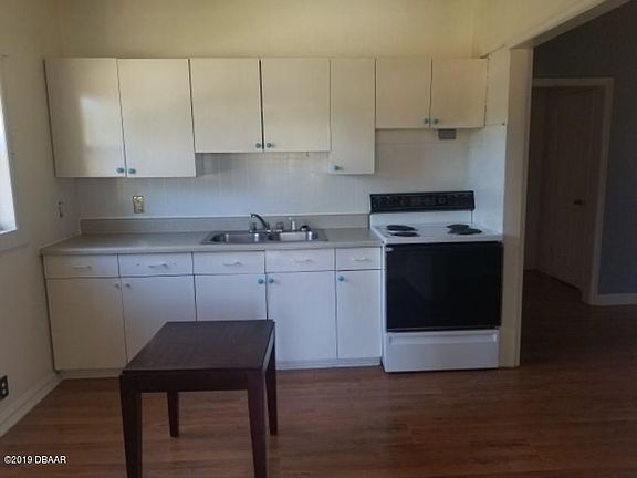 4th image of 130 Daytona Ave
