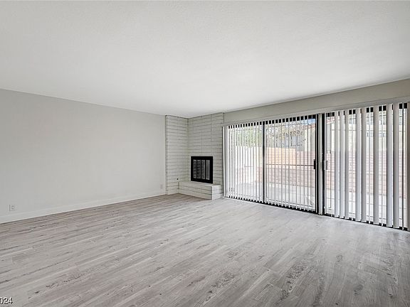 5th image of 4864 Rollingwood Cir #Na