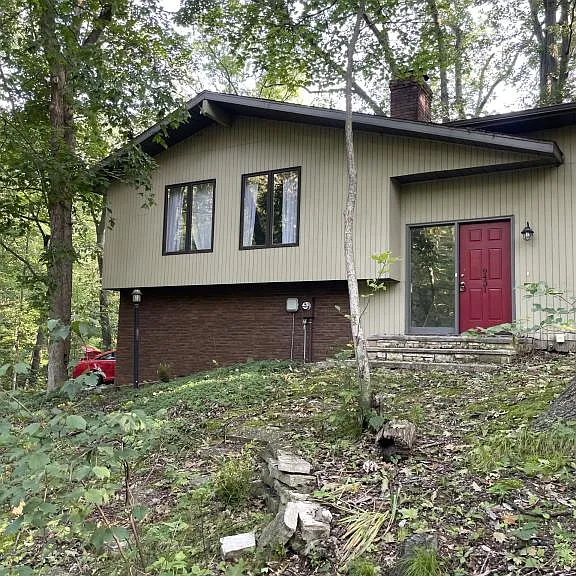 9431 Dunewood Dr — Photo 1