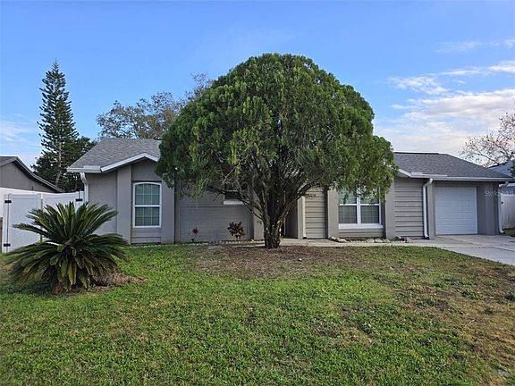 2nd image of 326 Colonade Ct