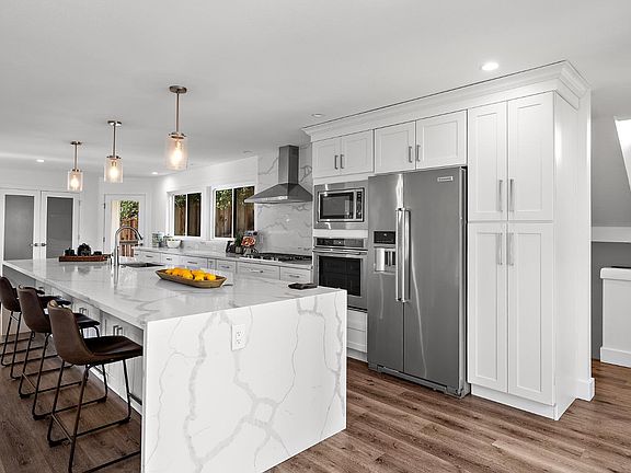 2nd image of 2141 E Foothill Drive