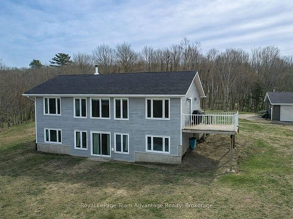 3rd image of 520 Star Lake Rd