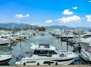 1238 Melville St #1506, Vancouver, BC V6E 4N2