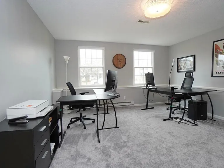 8066 Winters Ln — Photo 13