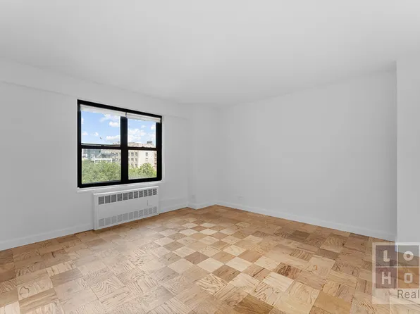 383 Grand Street image 10 of 24