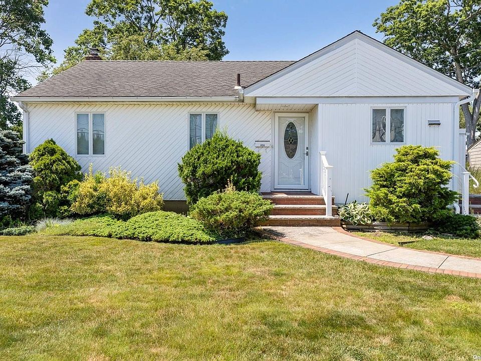 414 Brendan Avenue, Massapequa Park, NY 11762 Zillow