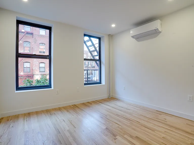 248 Elizabeth St #6 — Photo 10