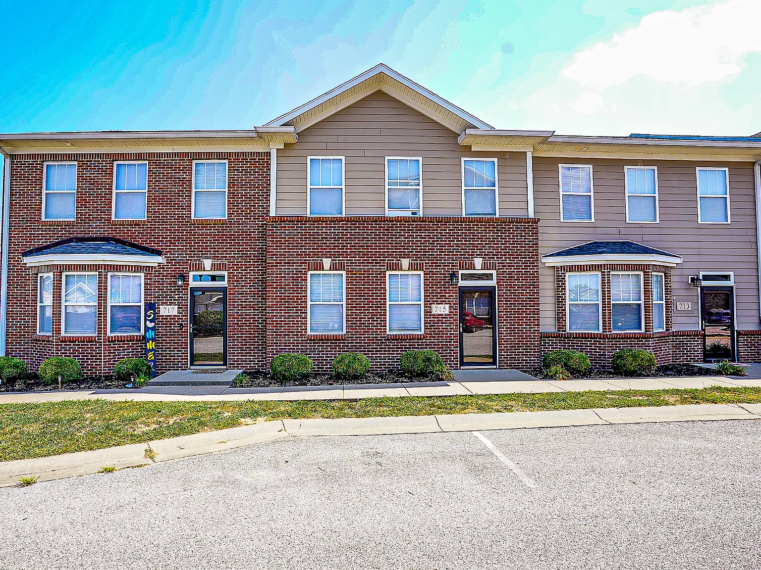 The Reserve Apartments and Townhomes — Photo 3