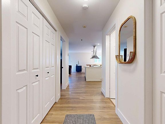 5th image of 118 Farnham Gate Rd #204