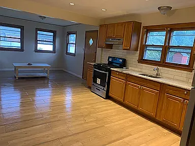 388 Durand Ave — Photo 6