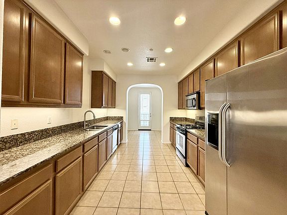 5th image of 106 Paseo Bravo