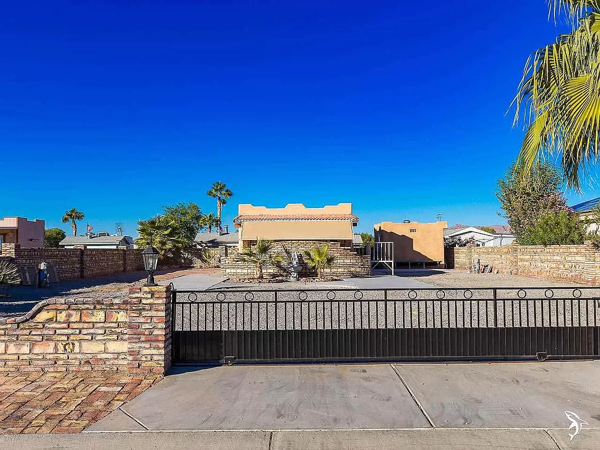 Front view - 12766 E 47th Dr