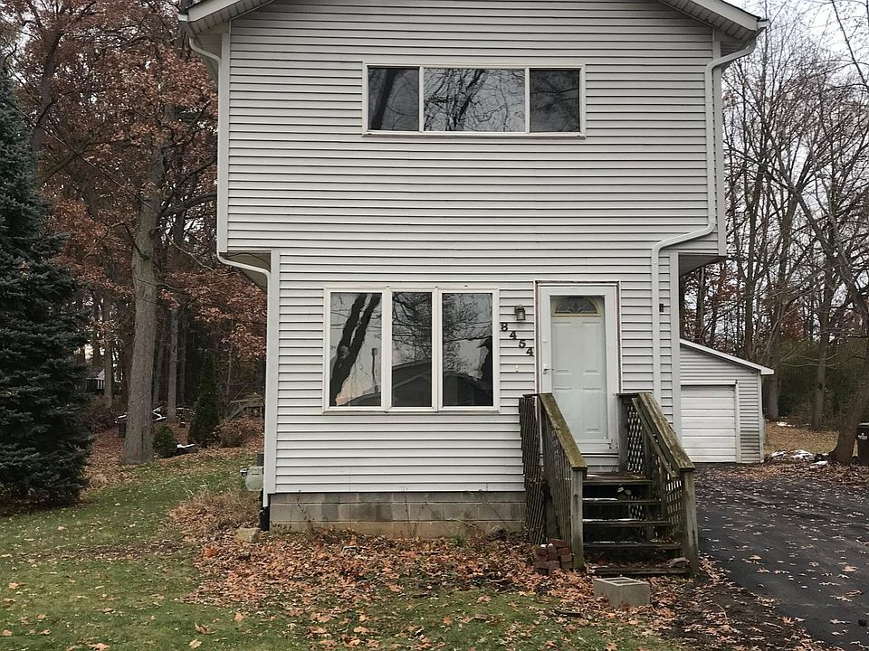 8454 Arlis St, Commerce Township, MI 48382 Zillow