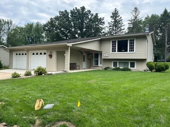 914 Spicer Rd, Albert Lea, MN 56007