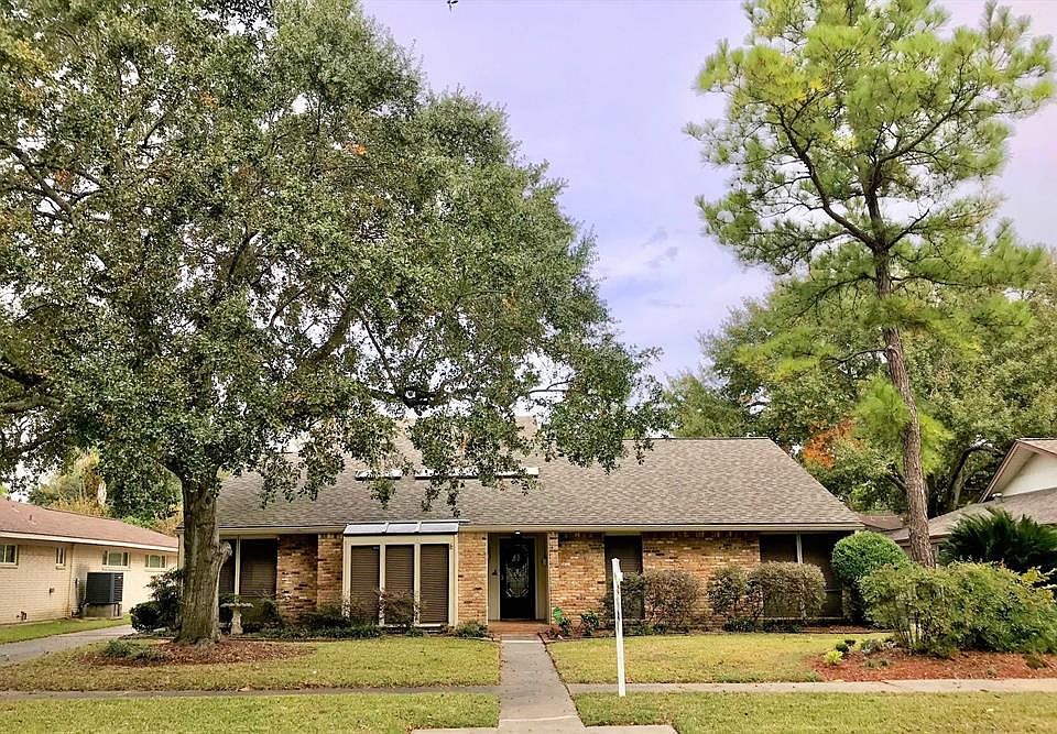 6110 Paisley St, Houston, TX 77096 | Zillow