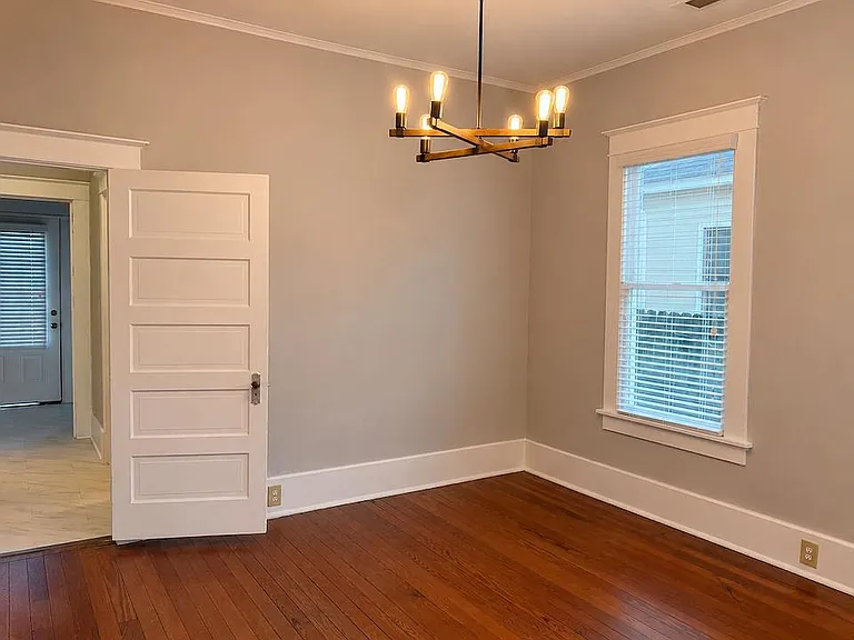 970 S Cox St — Photo 13
