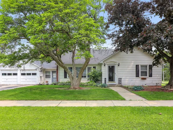 525 S Chase St, Wheaton, IL 60187