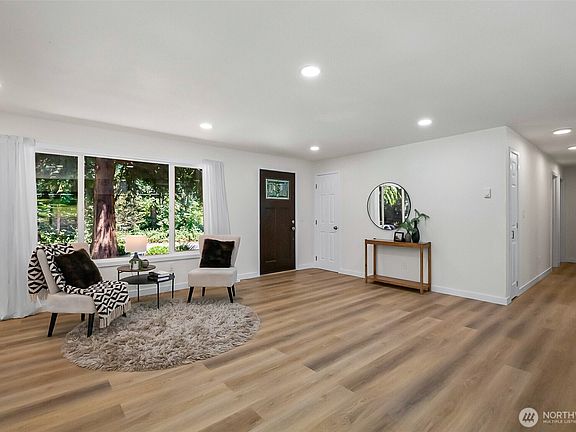 3rd image of 13304 Elliott Road