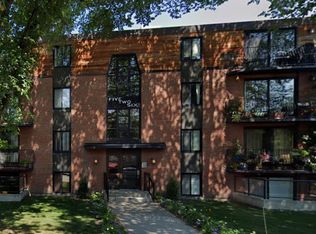 526 22nd Ave SW #103, Calgary, AB T2S0H6