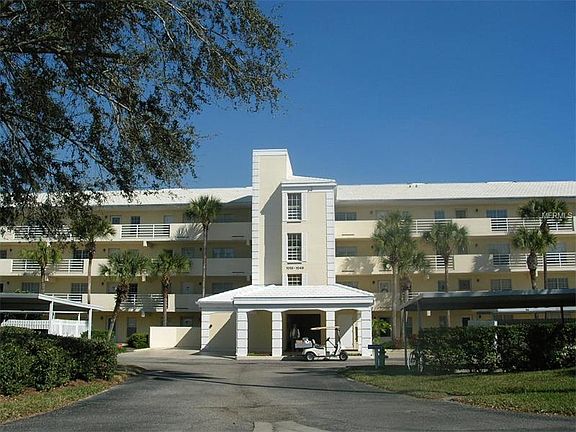 2nd image of 1028 Wexford Blvd #1028