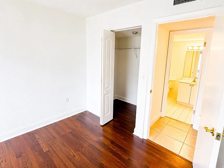 4255 N University Dr #308 — Photo 14