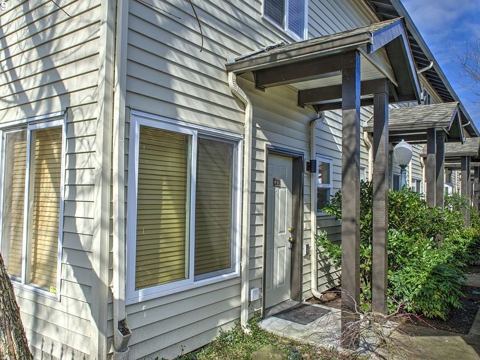 1st image of 5264 NE 121st Ave #A