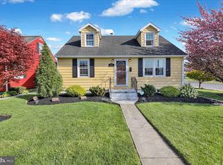 240 W Race St, Fleetwood, PA 19522