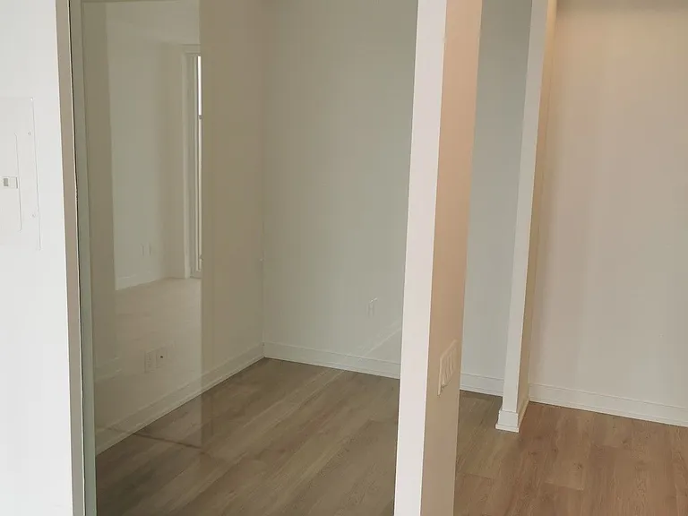3 Gloucester St #3704 — Photo 8